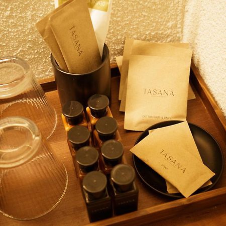 Tasana Bar And Luxury Resort 코란 외부 사진