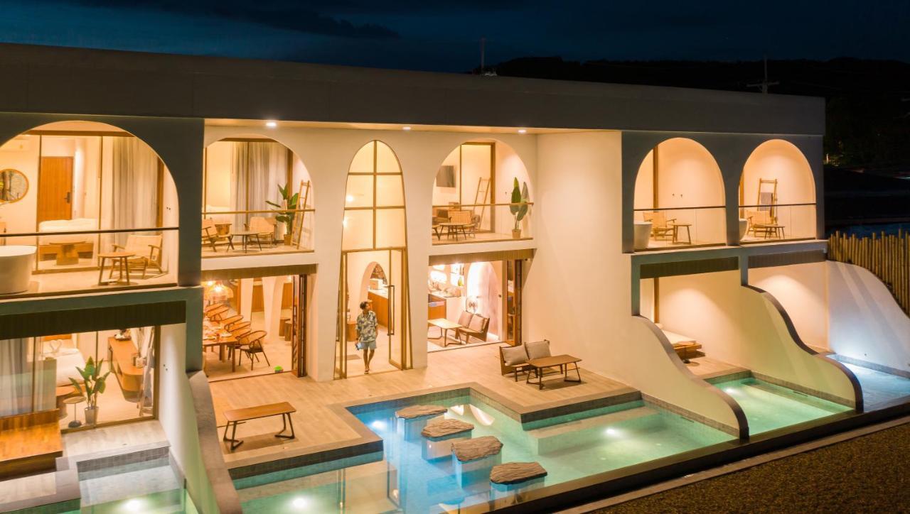 Tasana Bar And Luxury Resort 코란 외부 사진
