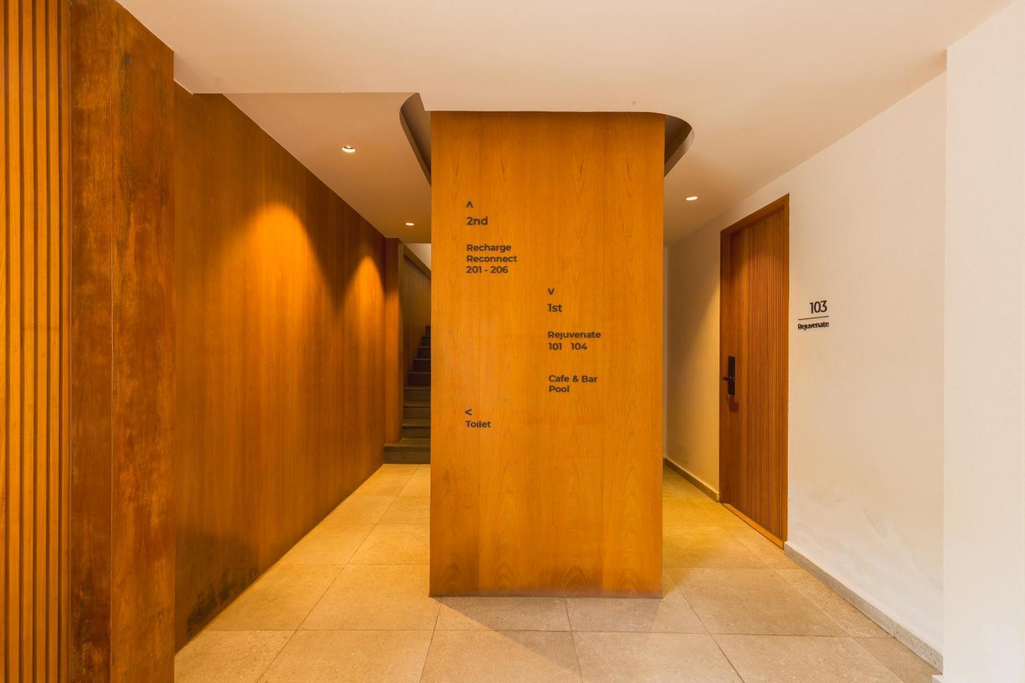 Tasana Bar And Luxury Resort 코란 외부 사진
