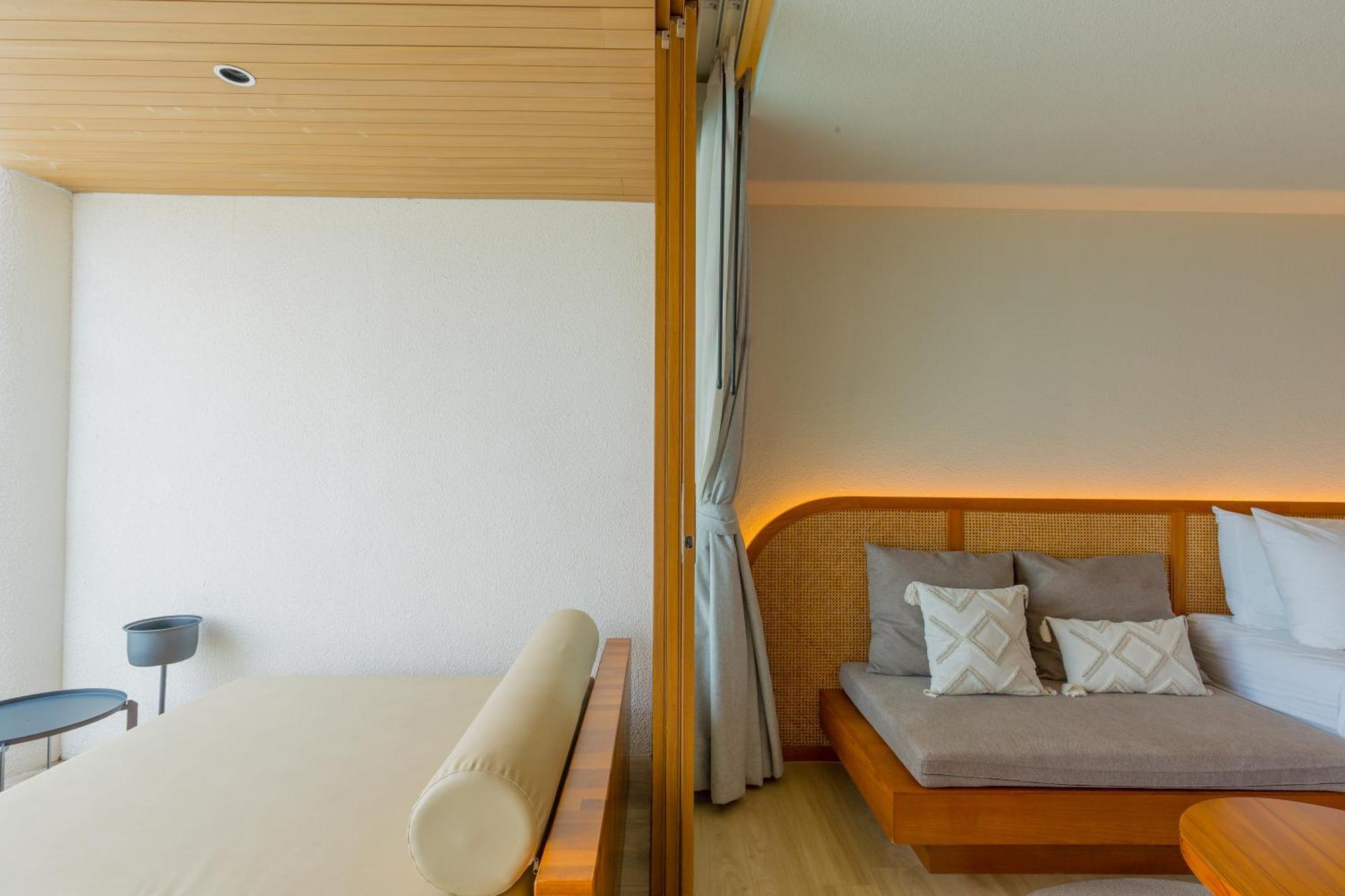 Tasana Bar And Luxury Resort 코란 외부 사진